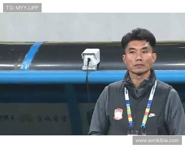 郑智铁青脸色引质疑 蓉城对攻迷失方向